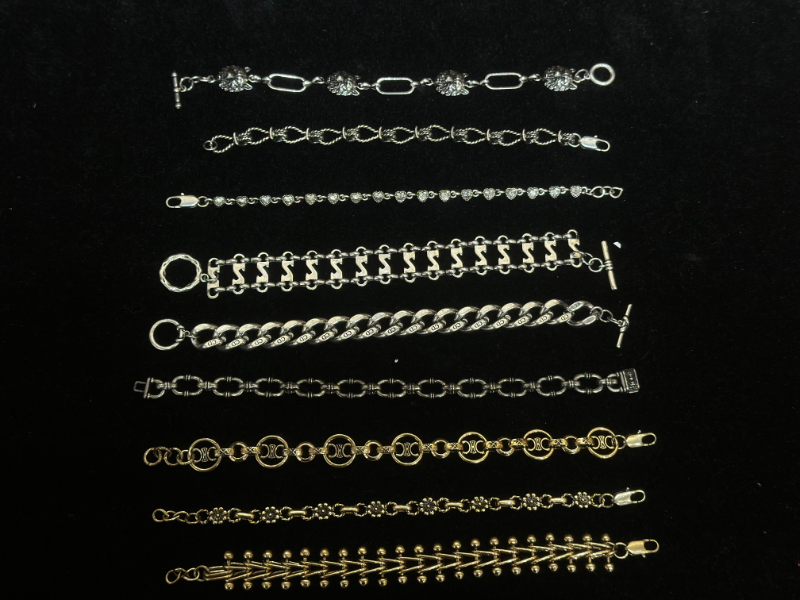 Müşteri Geri Bildiriminden Ürün Geliştirmeye: Kunyu Jewelry'nin Antik Kaplama Renklerinin Arkasındaki Hikaye Müşteri Geri Bildiriminden Ürün Geliştirmeye: Kunyu Jewelry'nin Antik Kaplama Renklerinin Arkasındaki Hikaye