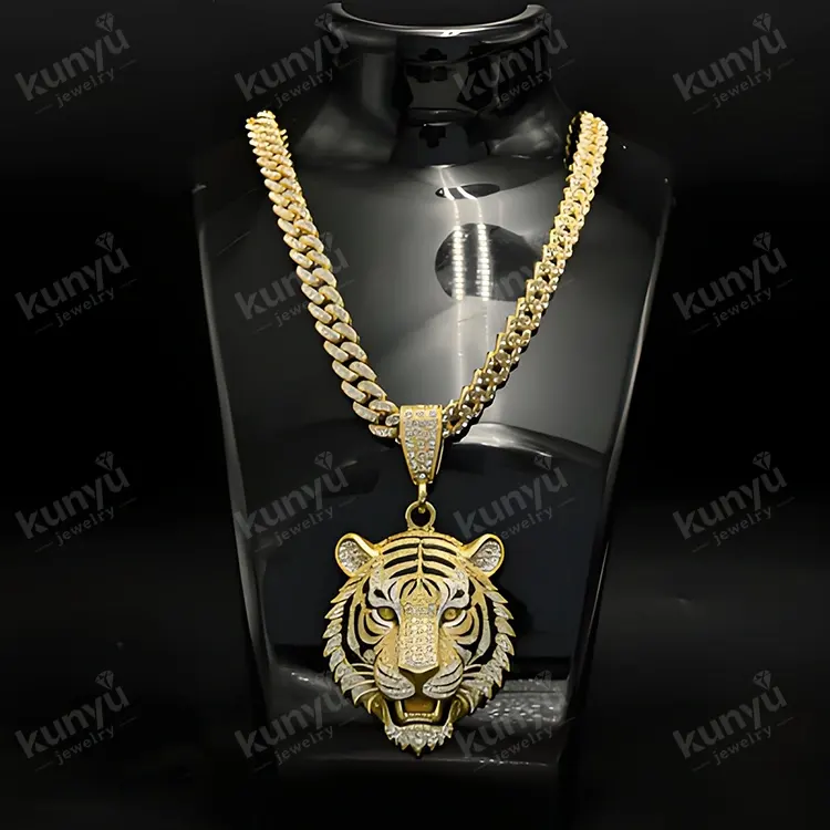 Hayvan Totem Hip Hop Kolye