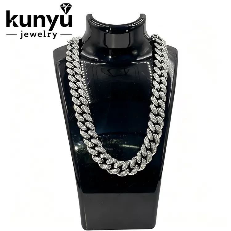 Bling Küba Bağlantı Kolye