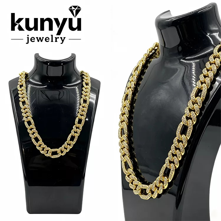 Buzlu Hip Hop Kolye