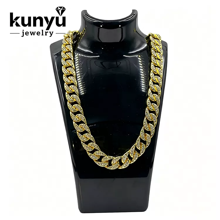 Buzlu Hip Hop Kolye